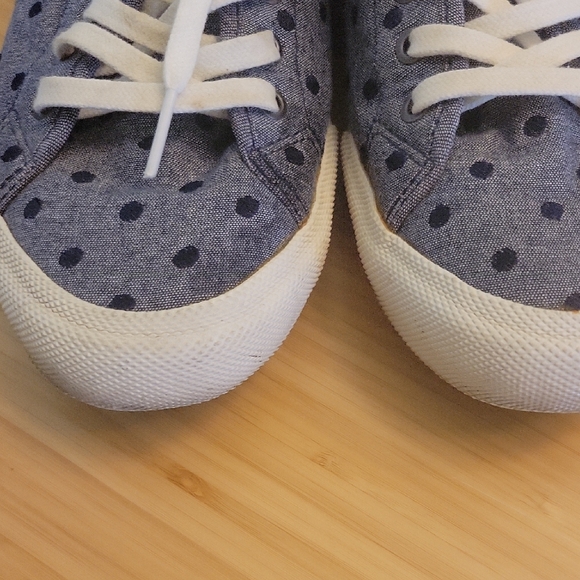SeaVees Blue and White Sneakers with Polka Dot Design - Picture 4 of 9
